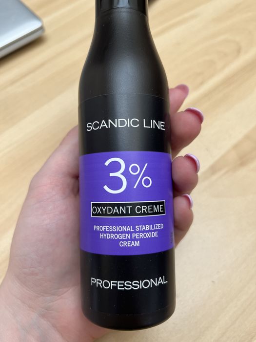 Toner Wella 7/7 ciemny blond + woda utleniona