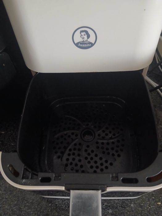 Air fryer em bom estado de conservação