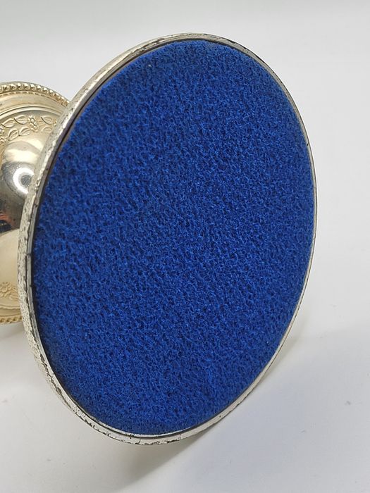 Posrebrzany świecznik