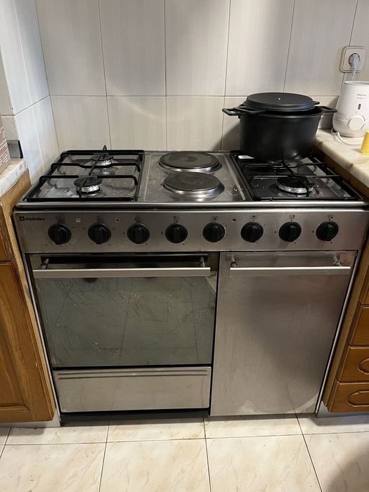 Fogão gás butano Meireles c/forno (4 bicos gás, 2 elétricos)