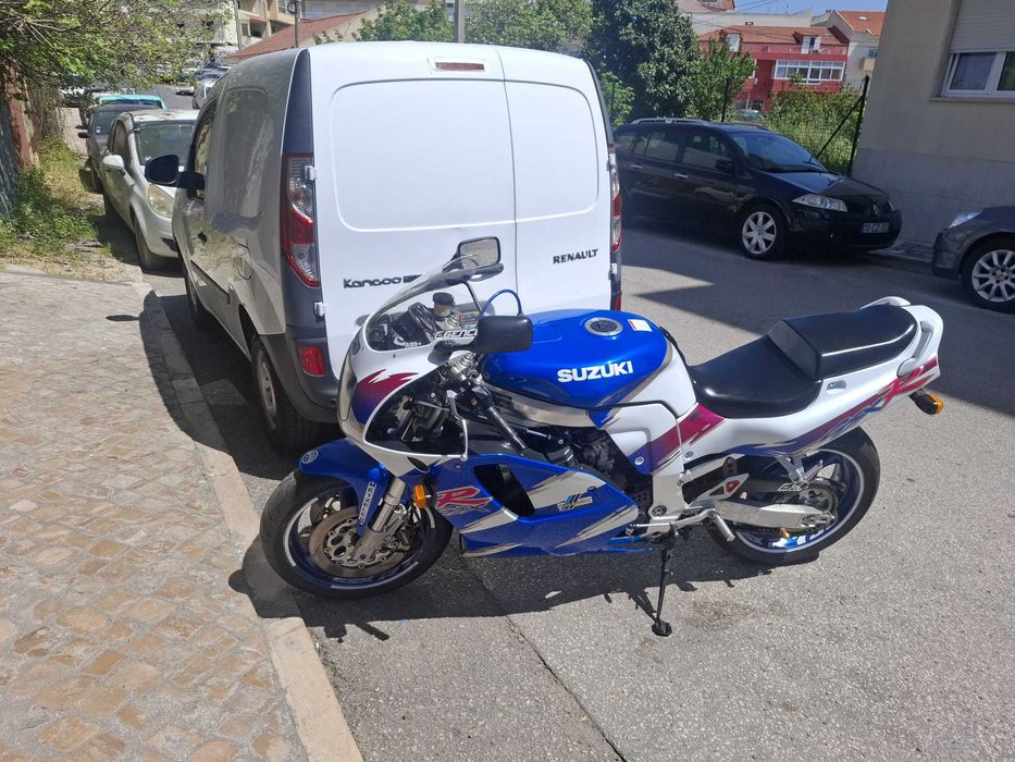 Suzuki GSXR 750 nacional