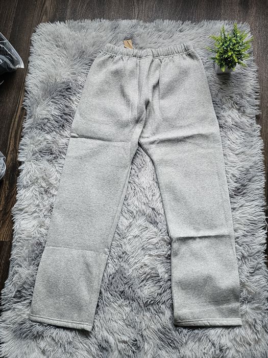 Сірі спортивні штани Essentials "без манжетів" S-M-L