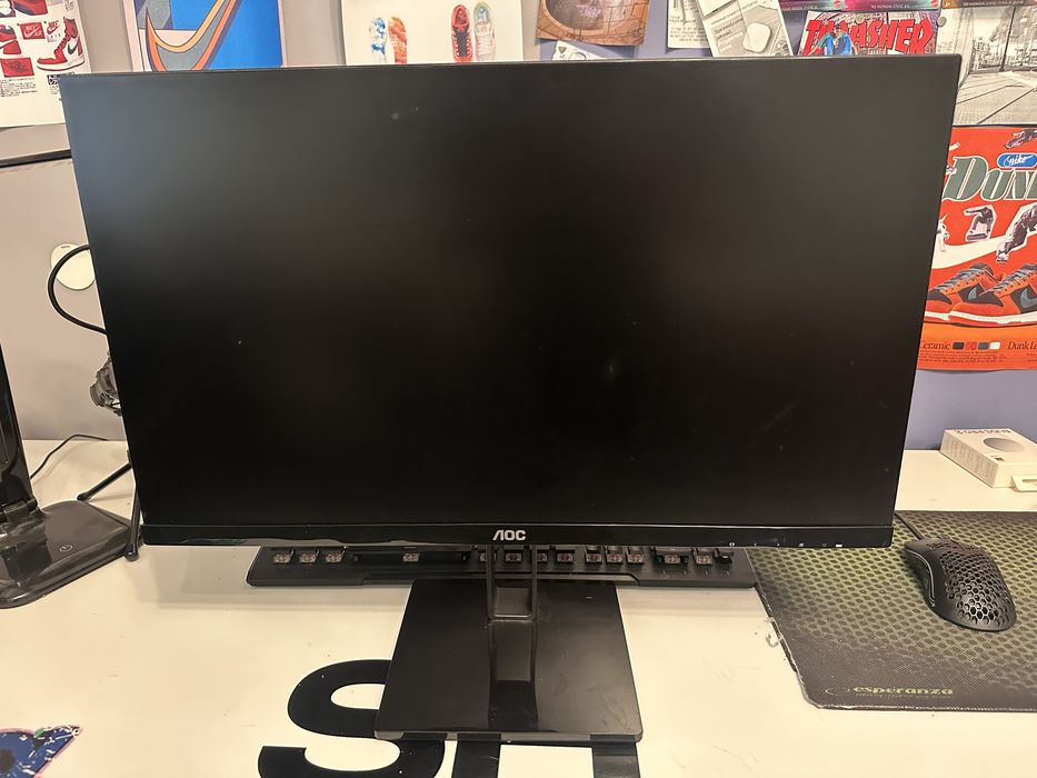 Monitor Aoc 24v2q