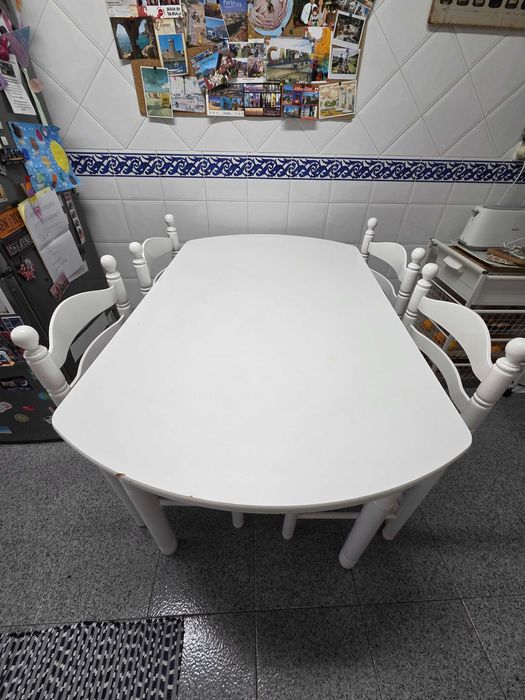 Mesa cozinha com 4 cadeiras