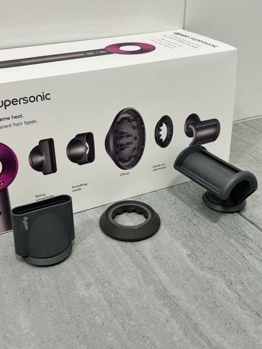 Dyson Supersonic Secador (Iron/Fuschia) *NOVO*