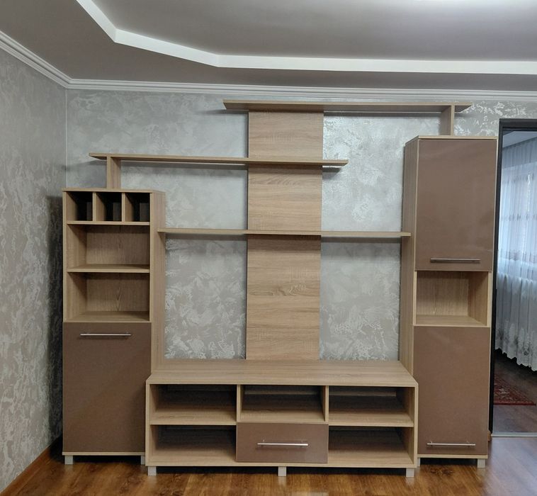 Продаєся Стенка нова