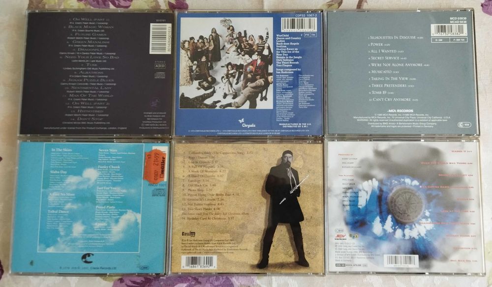 Płyty CD zespołów rockowych: Fleetwood Mac, Jetro Tull.
