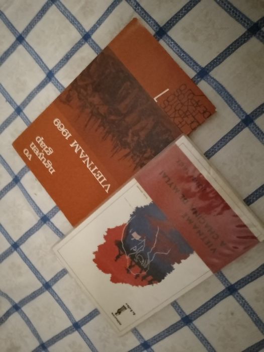 Livros sobre o Vietnam e outros hoje em saldo Desde 2E