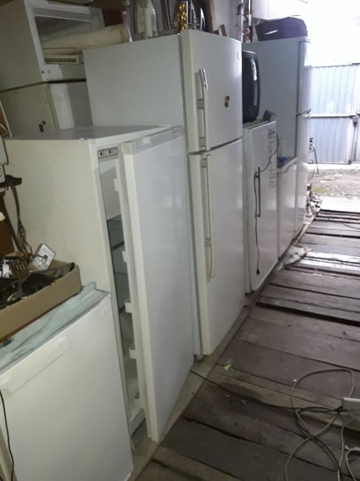 Продам бу холодильник В отличном состоянии всё работает.