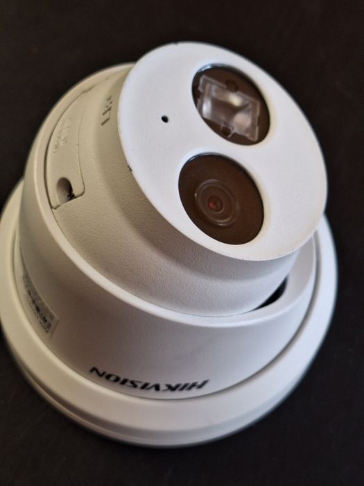 Kamera IP Hikvision z mikrofonem model Pro