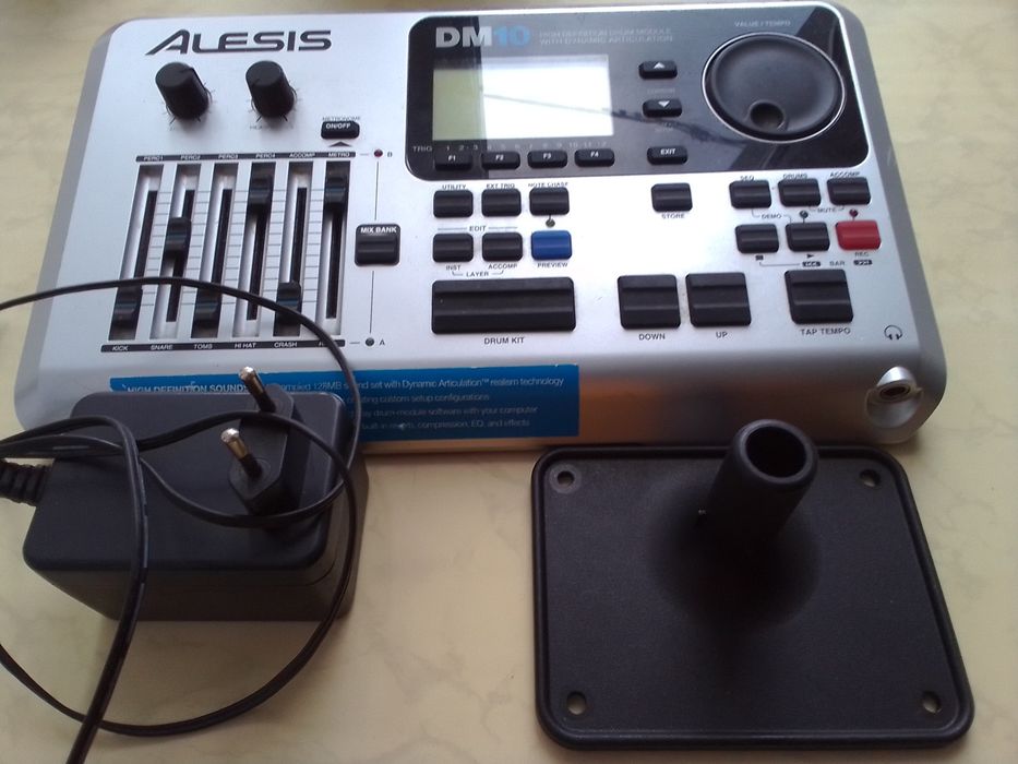 wiiken0310 のお品物 希少VARESE R15 Roland製 roland r - Купити музичні інструменти - Ціна на OLX.ua