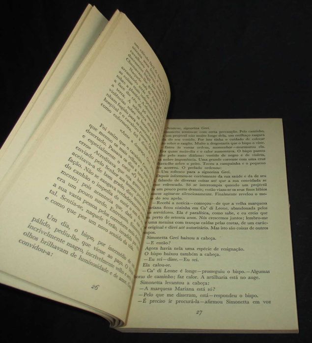 Livro O Vale de Deus Carlo Coccioli Colecção Miniatura