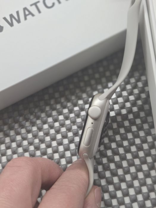 Apple Watch SE Идеальные 40mm Starlight