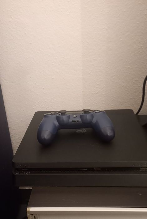 Ps4 com comando jogos a parte