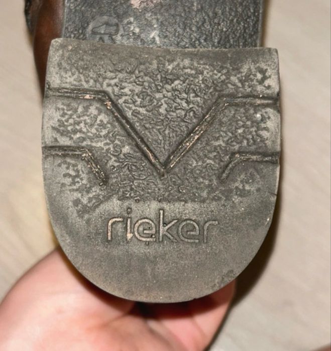 Botki skórzane Rieker