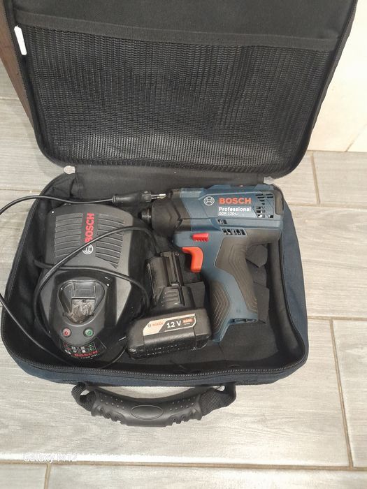 Шуруповер BOSCH 12 V