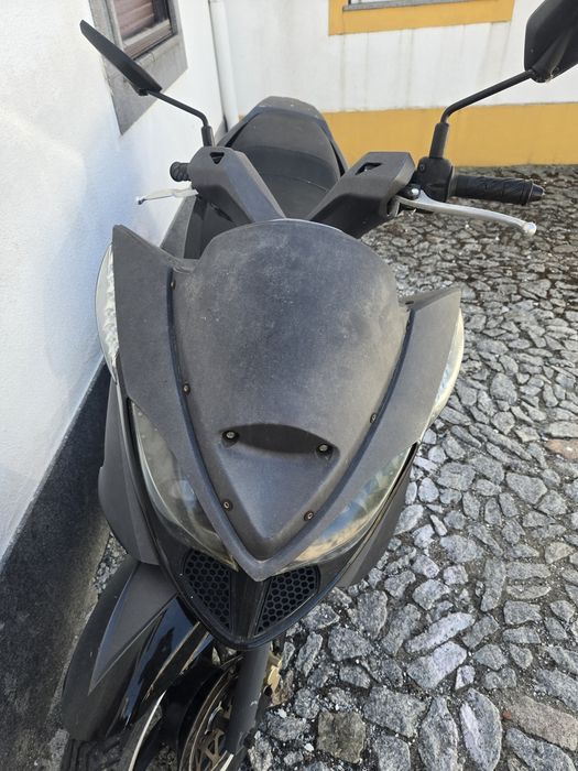 Vendo mota usada