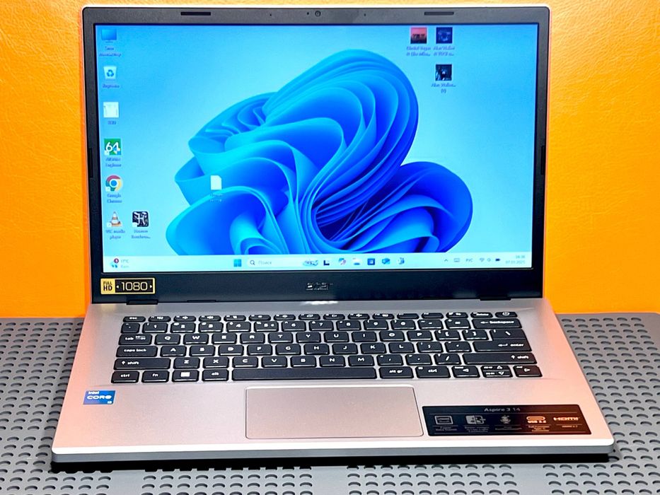 Ноутбук Acer 14” I3-N305 8Gb SSD128 майже як новий + сумка-чохол