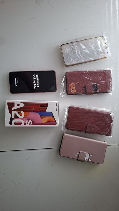 Samsung A20s червоний