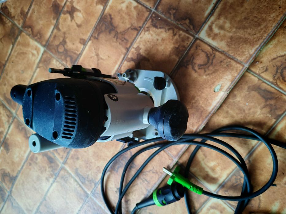 Festool 1010 EBQ frezarka górnowrzecionowa