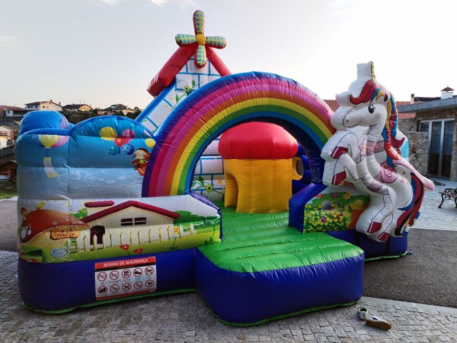 Alugamos Insufláveis Gama Profissional