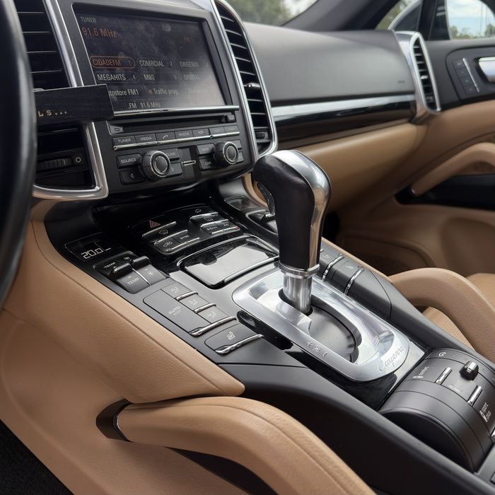 Porsche Cayenne S E-Hybrid Plug-In **Desde 435€**