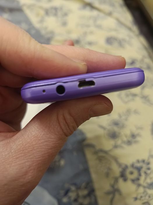 Кнопочный телефон