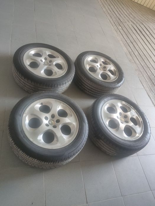 Jantes Alfa Romeo com pneus