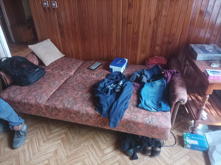 Sprzedam ładną kanapę- łóżko