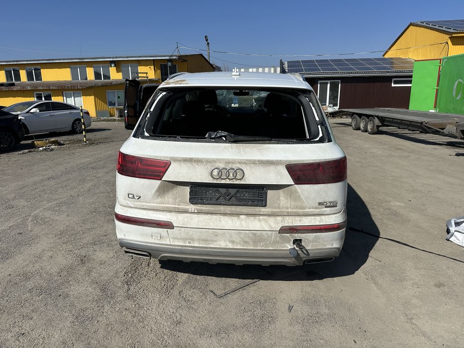 Audi Q7 Продам ( Терміново)