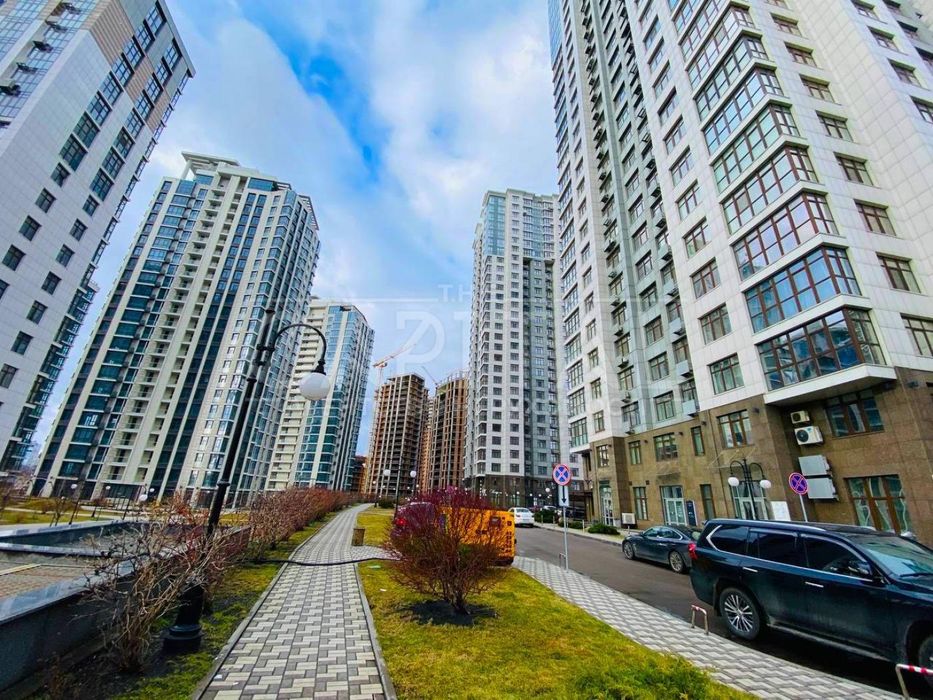 Продаж квартири, ЖК Новопечерські Липки, Драгомирова, Верхогляда