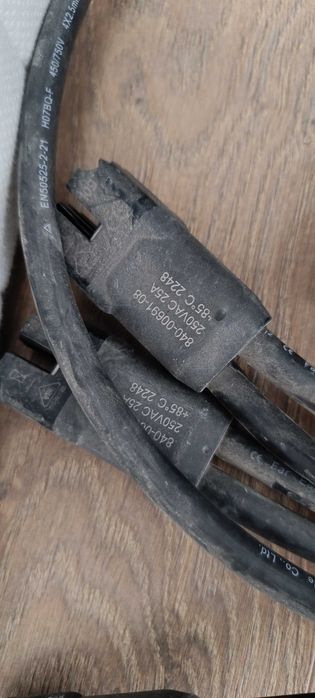 Enphase IQ7+ Microinverters with Cables64170286088323121