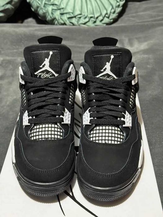 Jordan 4 Retro White Thunder R.45