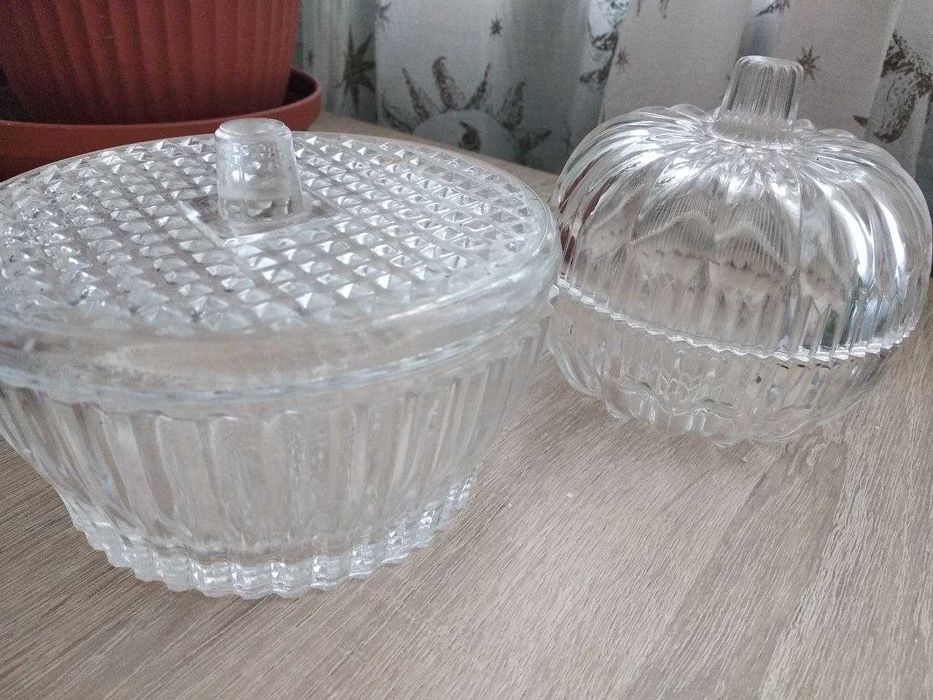 Хрустальная или стеклянная шкатулка, конфетница, сахарница