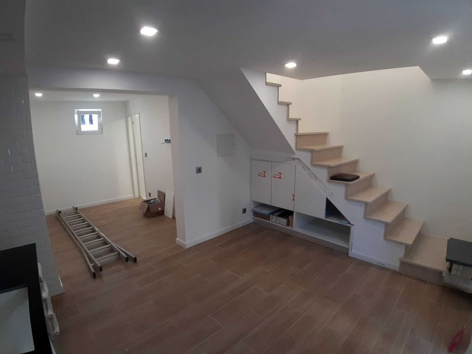 Moradia T2 totalmente renovada com garagem privativa em Cernache