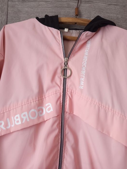 Жіноча  вітровка 50 р