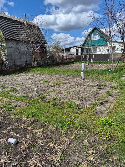 Продам ДАЧУ в РОМАНКАХ в кооп. ЛОКОМОТИВ. 6000