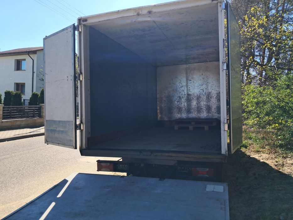 Do wynajęcia bus Iveco Daily + winda