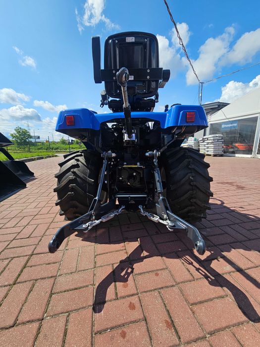 Ciągnik ISEKI TXGS 24 - 4WD, hydrostat, traktor komunalny (minitraktorek) 23KM