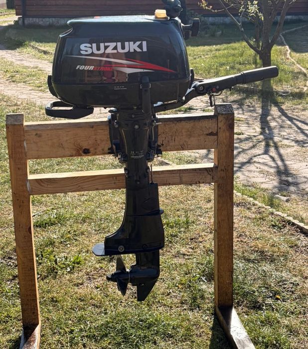 Silnik do łódki 4km