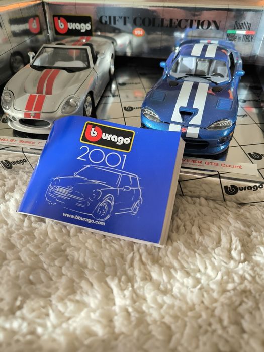 Carro de Colecionador da bBurago Shelby+Dodge Viper 1:24