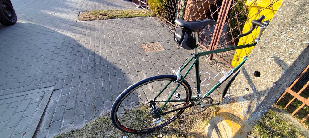 Rower szosowy favorit 105 Shimano whr500