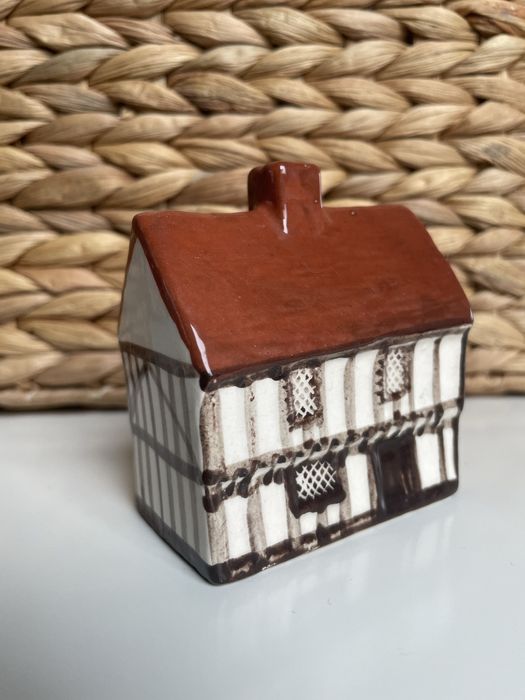 Domek ceramiczny Suffolk