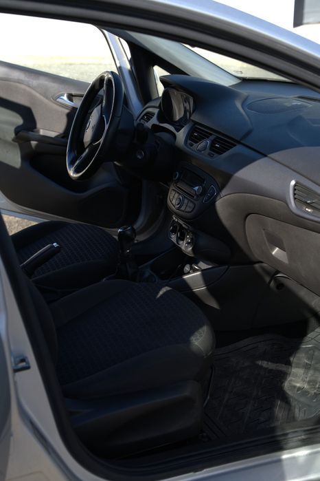 Opel corsa e 1.2 gasolina