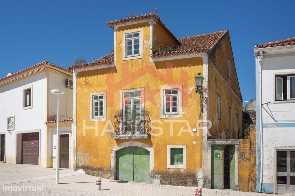 Moradia T4 / Para Reconstrução / Reguengo do Fetal