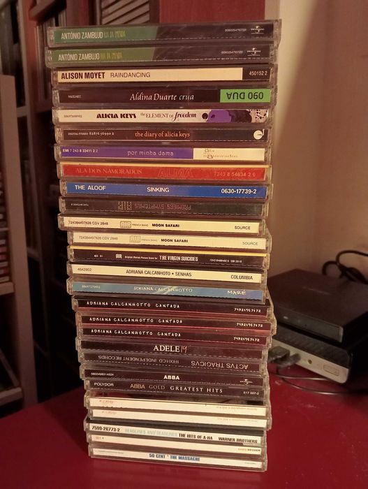 CDs portugueses e estrangeiros (S-T): Supertramp, The Beatles, Stones
