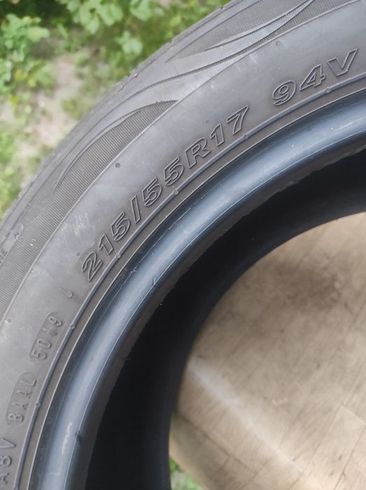 Шины лето 215/55R17.