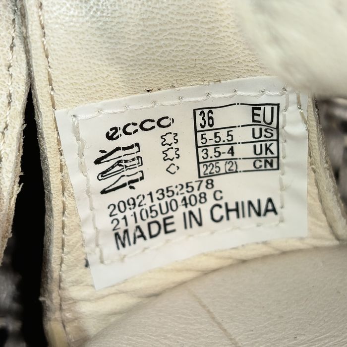 Жіночі вишукані шкіряні босоніжки Ecco Simpil Sandal