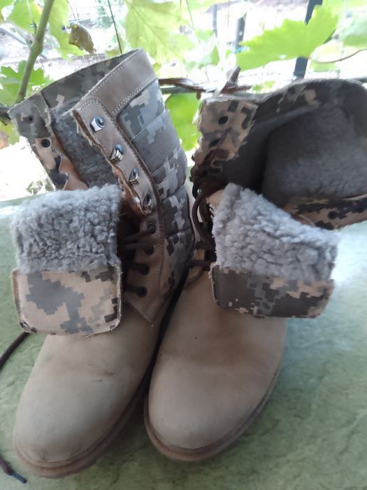 Срочно продам военные берцы