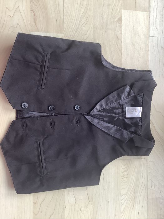 Брюки и желетка на мальчика